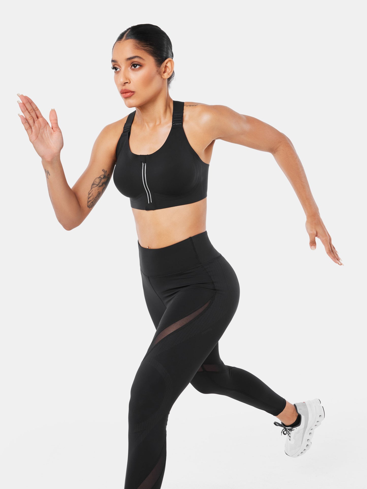 SpeedDry™ Front Zip Sports Bra