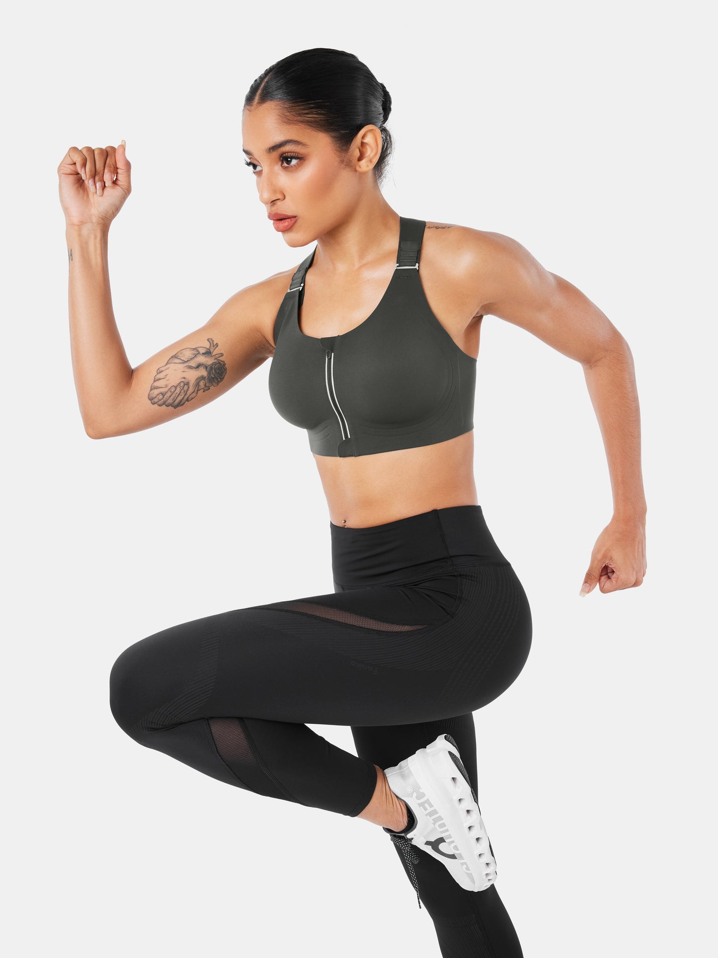 SpeedDry™ Front Zip Sports Bra